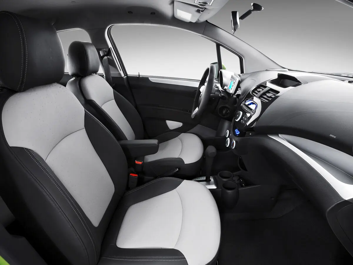 Daewoo Matiz Creative M300 Хэтчбек 5 дв. — 照片 7