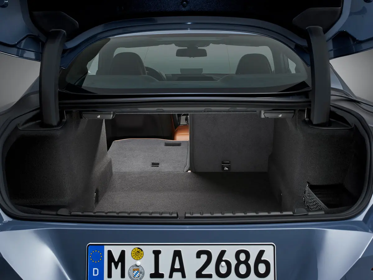 BMW 8 серии II (G14/G15/G16) Купе — сүрөт 12