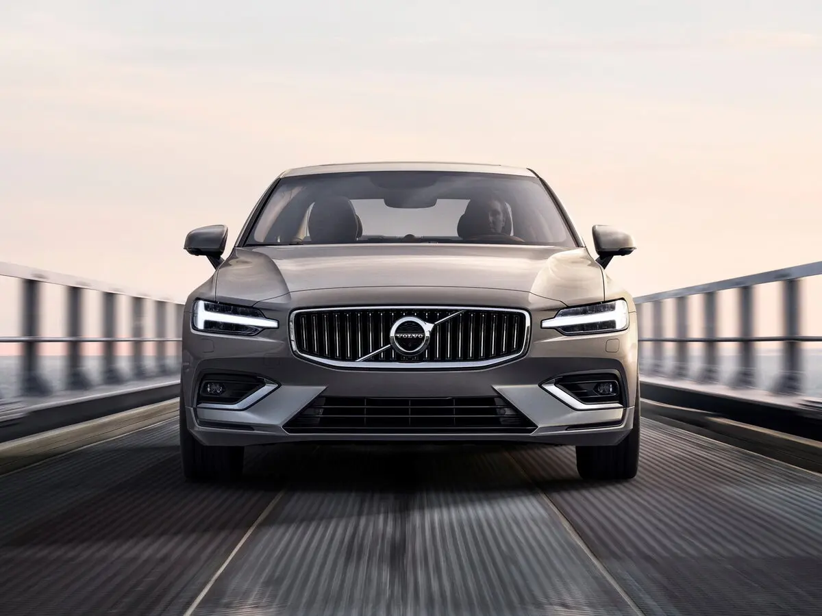Volvo S60 III Седан — сүрөт 3