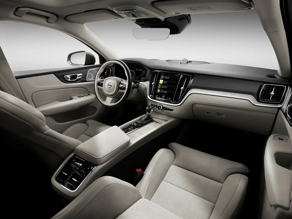 Volvo S60 III Седан — сүрөт 7