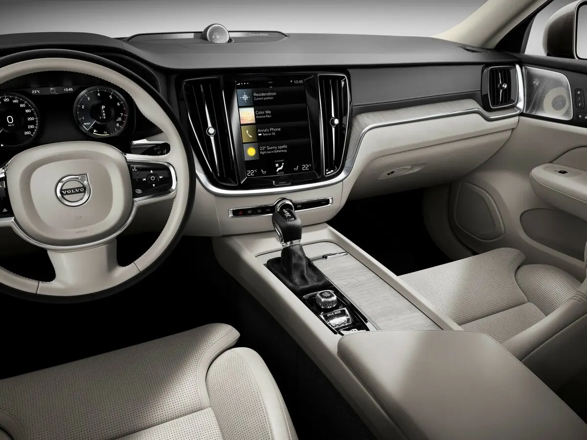 Volvo S60 III Седан — сүрөт 8