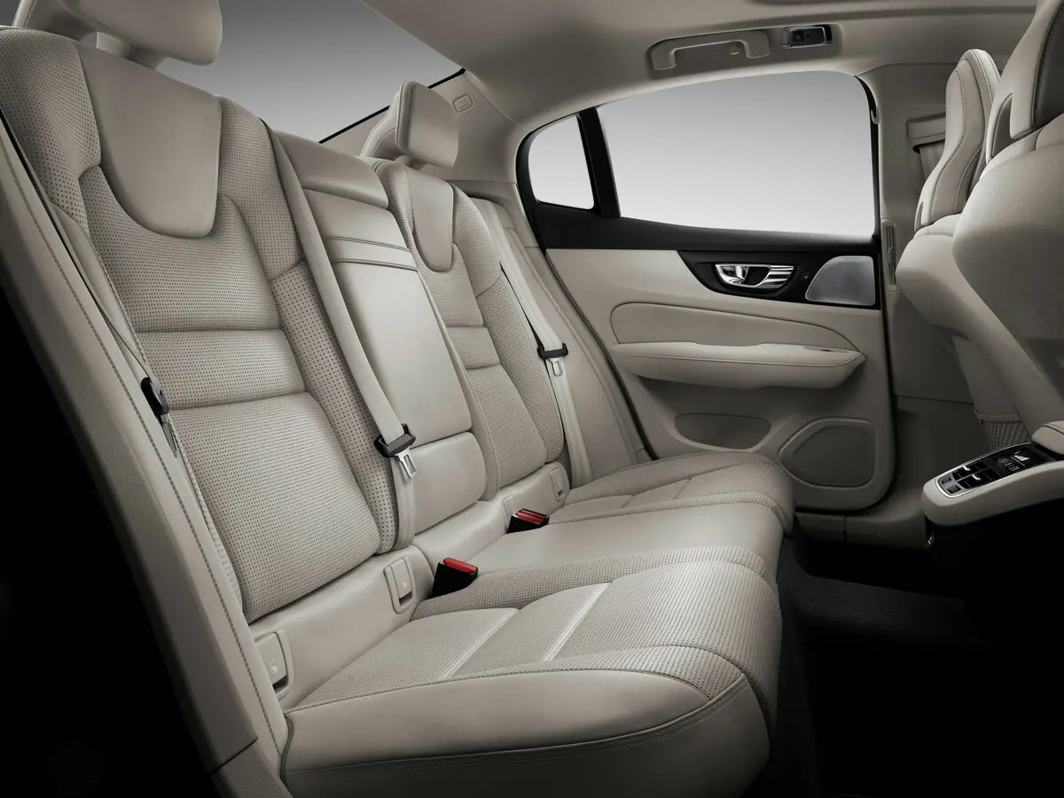 Volvo S60 III Седан — сүрөт 11