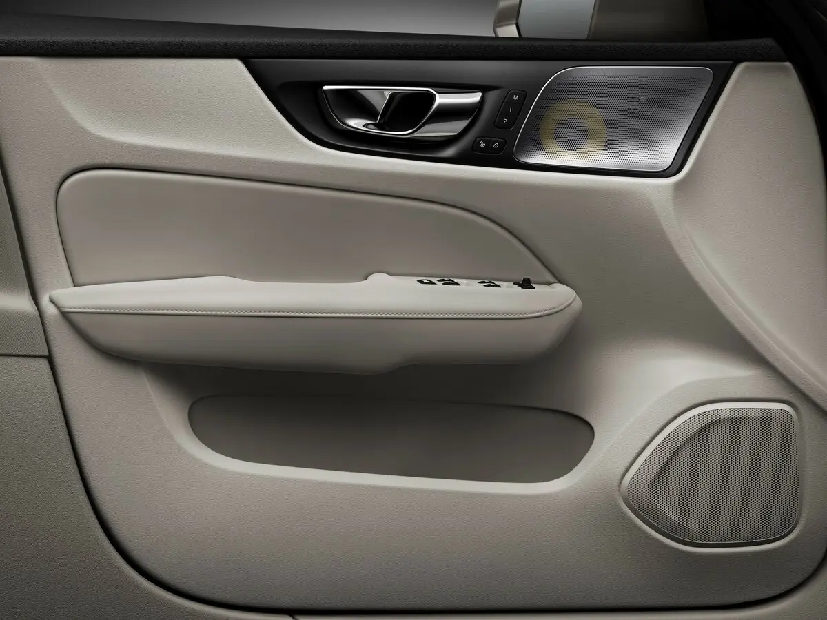 Volvo S60 III Седан — сүрөт 13