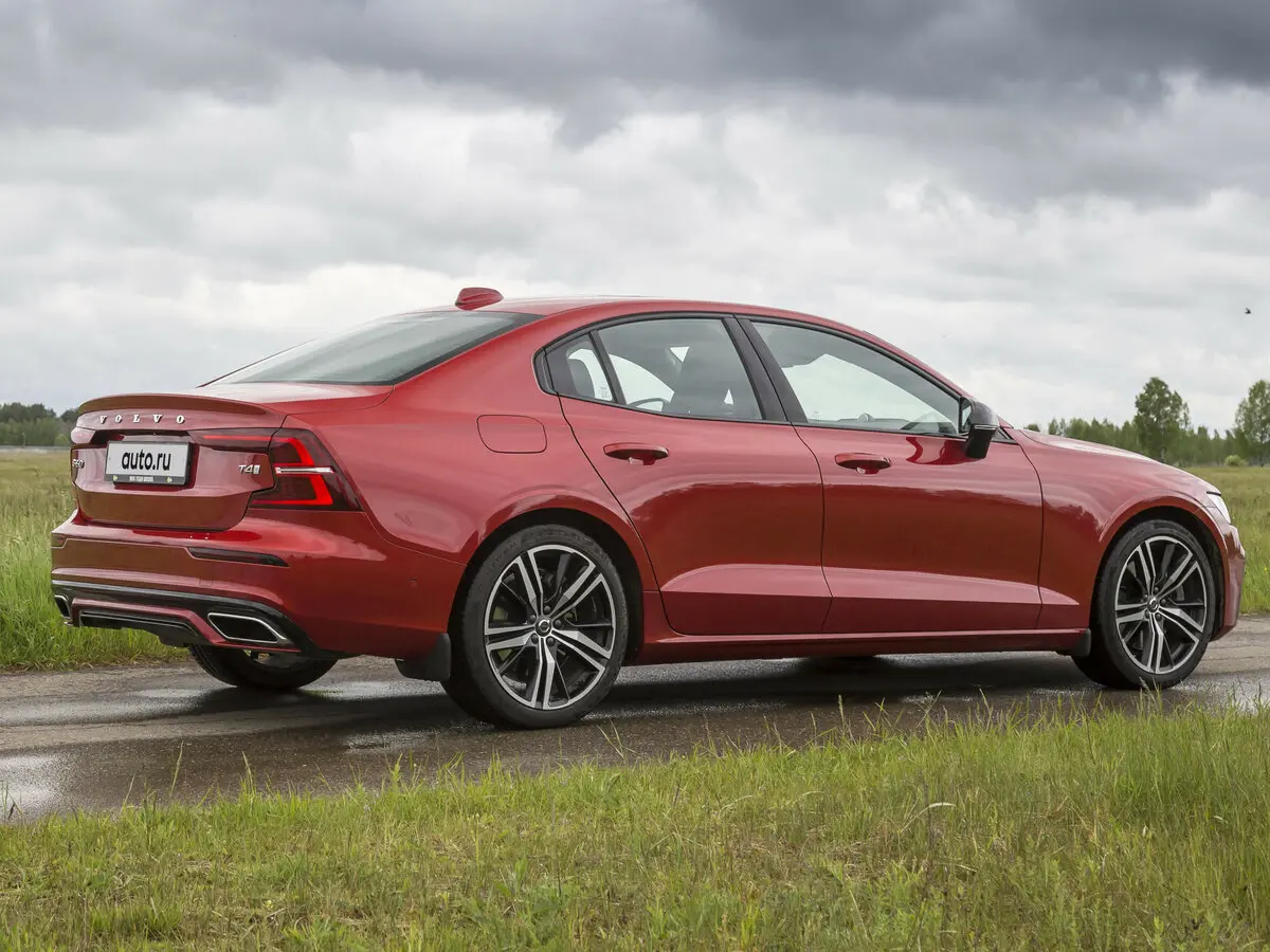 Volvo S60 III Седан — сүрөт 26