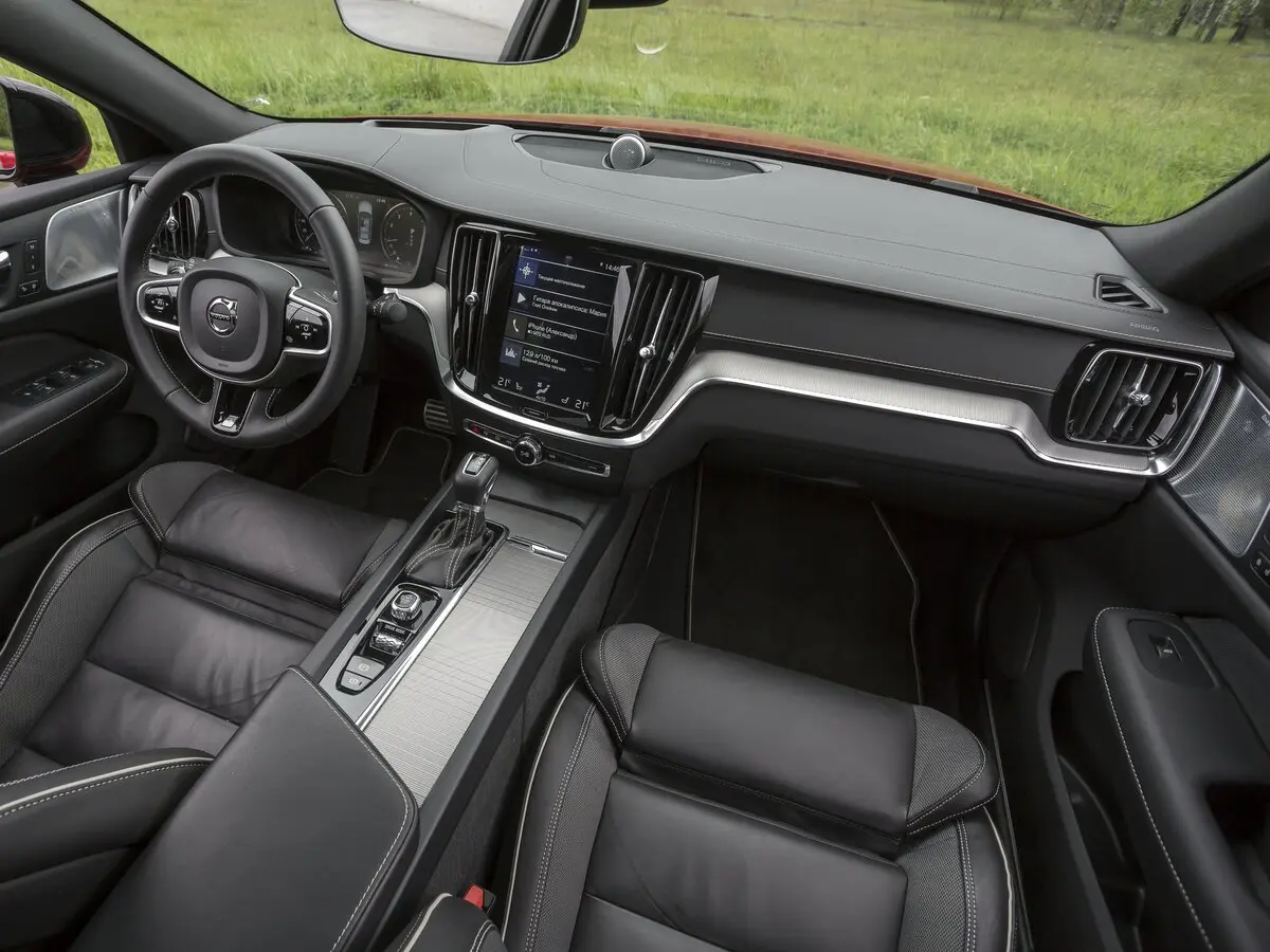 Volvo S60 III Седан — сүрөт 27
