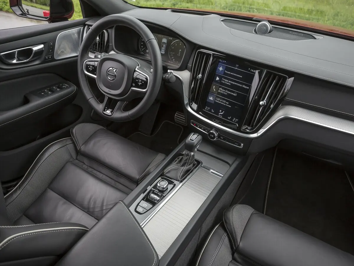 Volvo S60 III Седан — сүрөт 28