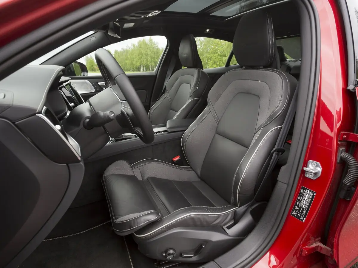 Volvo S60 III Седан — сүрөт 29