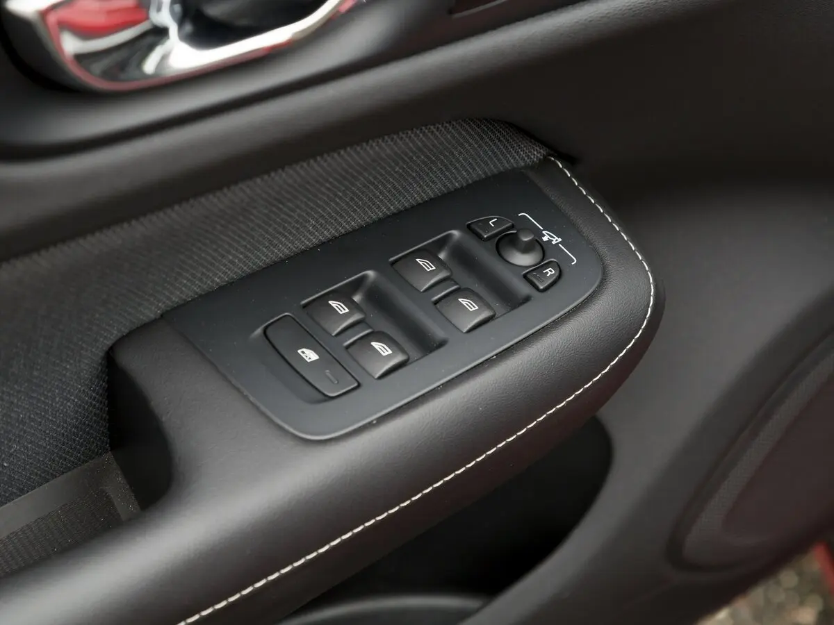 Volvo S60 III Седан — сүрөт 33