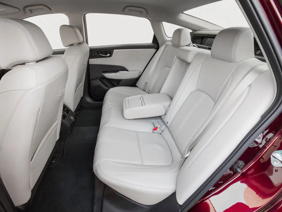 Honda Clarity II Седан — photo 11