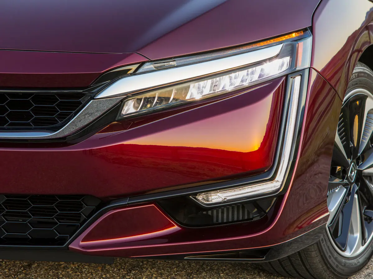 Honda Clarity II Седан — photo 15