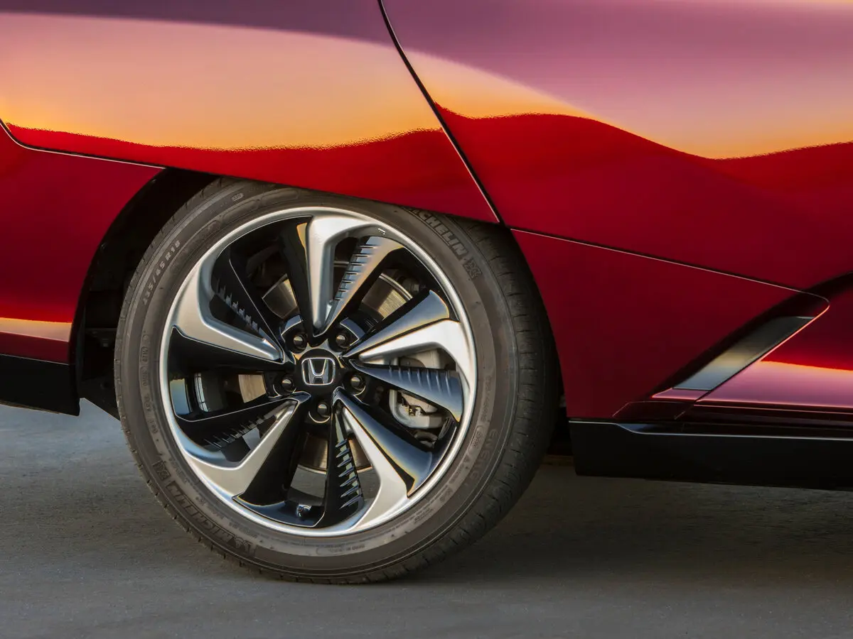 Honda Clarity II Седан — photo 19