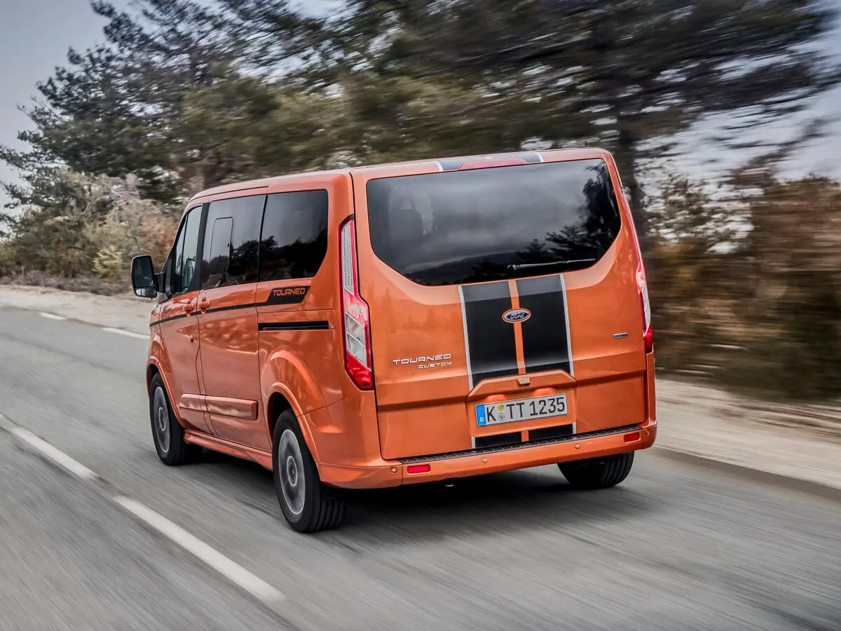 Ford Tourneo Custom I Рестайлинг Минивэн SWB — сүрөт 4
