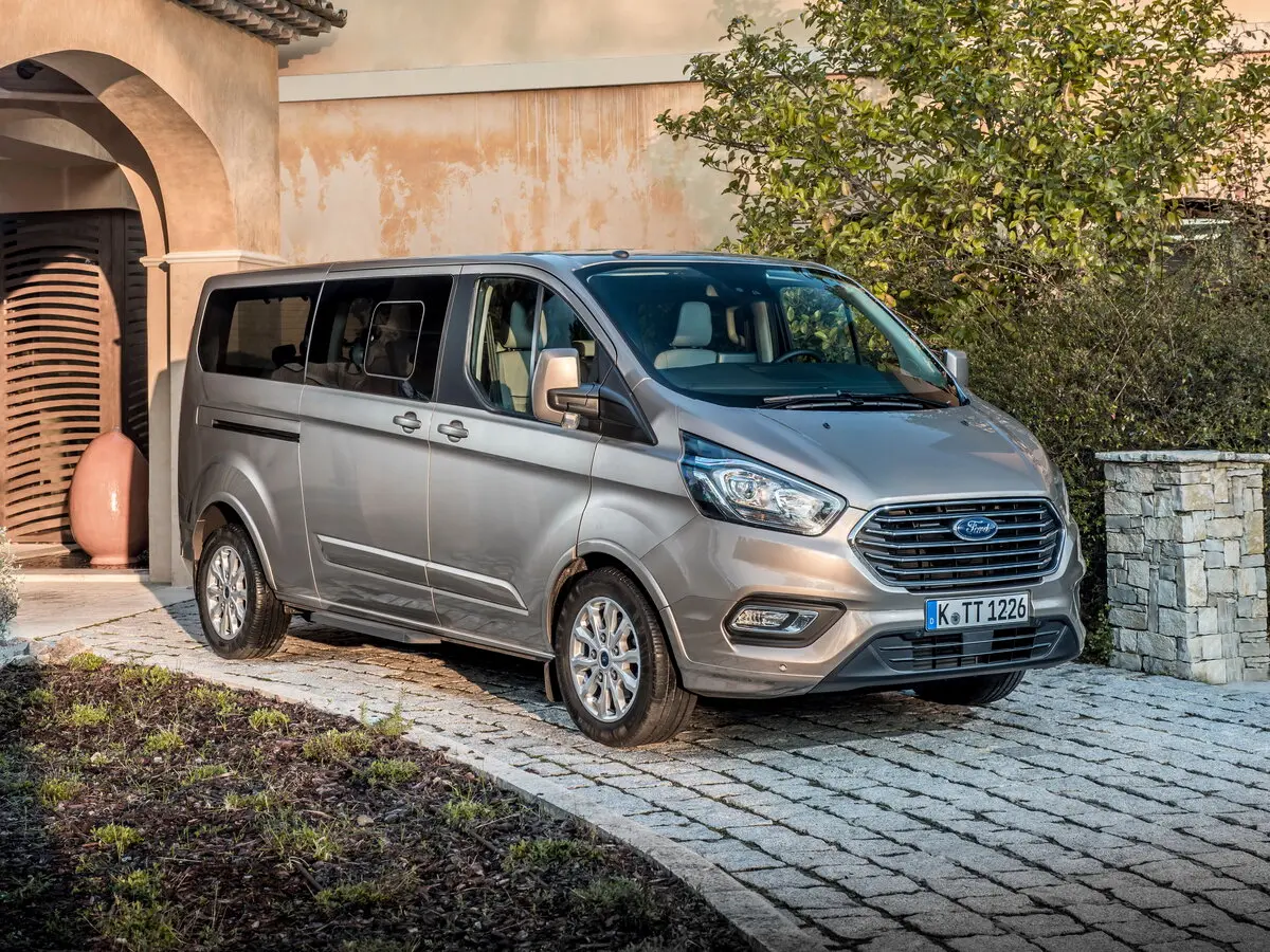 Ford Tourneo Custom I Рестайлинг Минивэн LWB