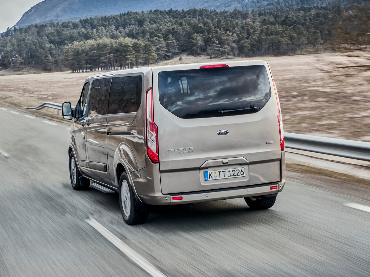 Ford Tourneo Custom I Рестайлинг Минивэн LWB — фото 4