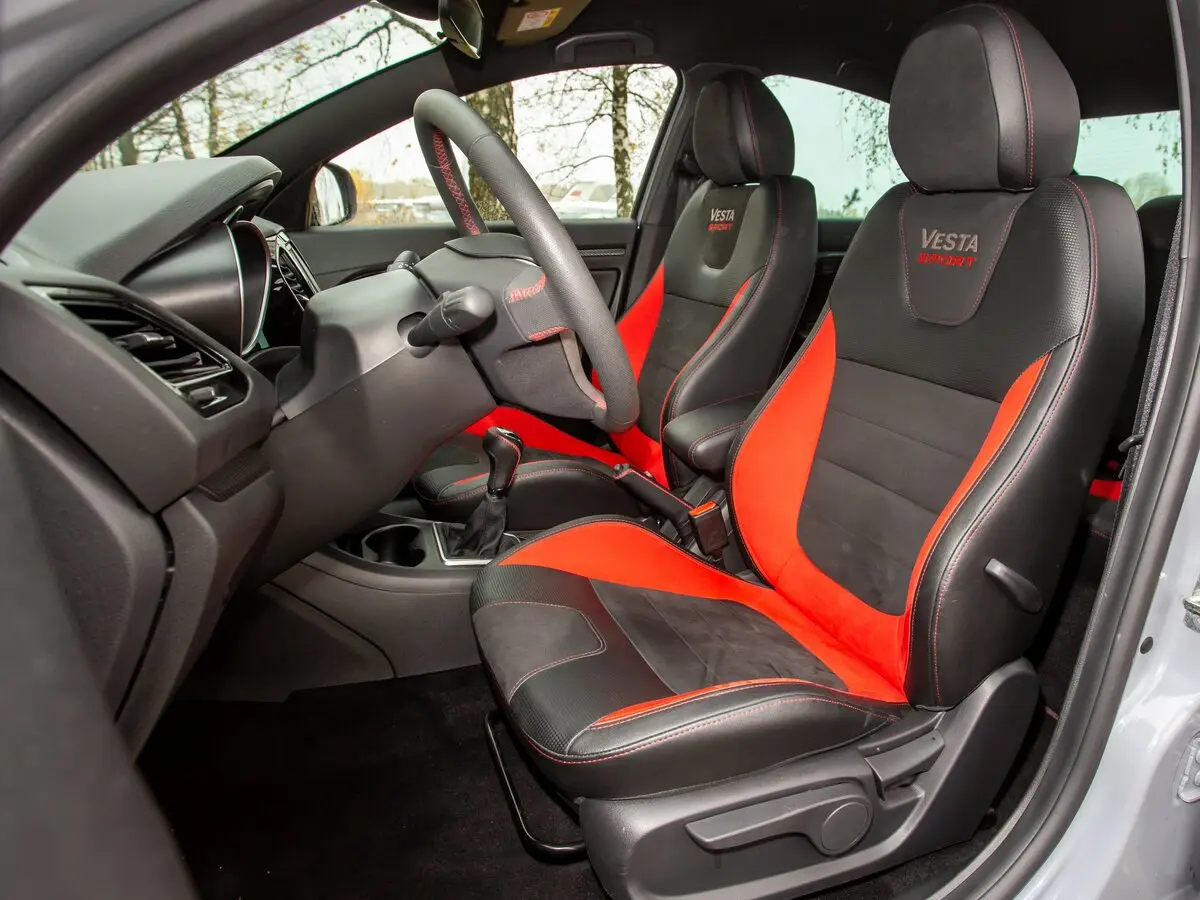 Lada (ВАЗ) Vesta I Седан Sport — сүрөт 23
