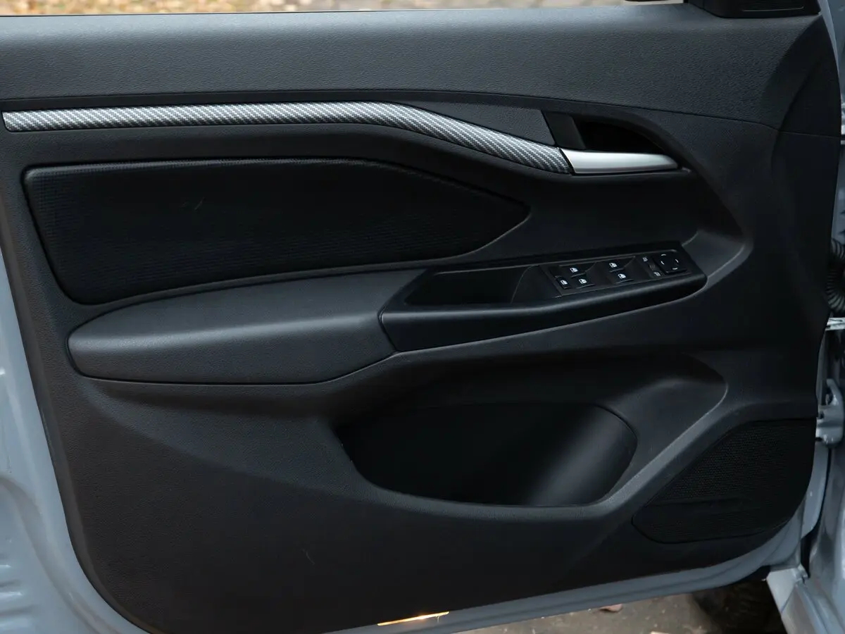 Lada (ВАЗ) Vesta I Седан Sport — сүрөт 27