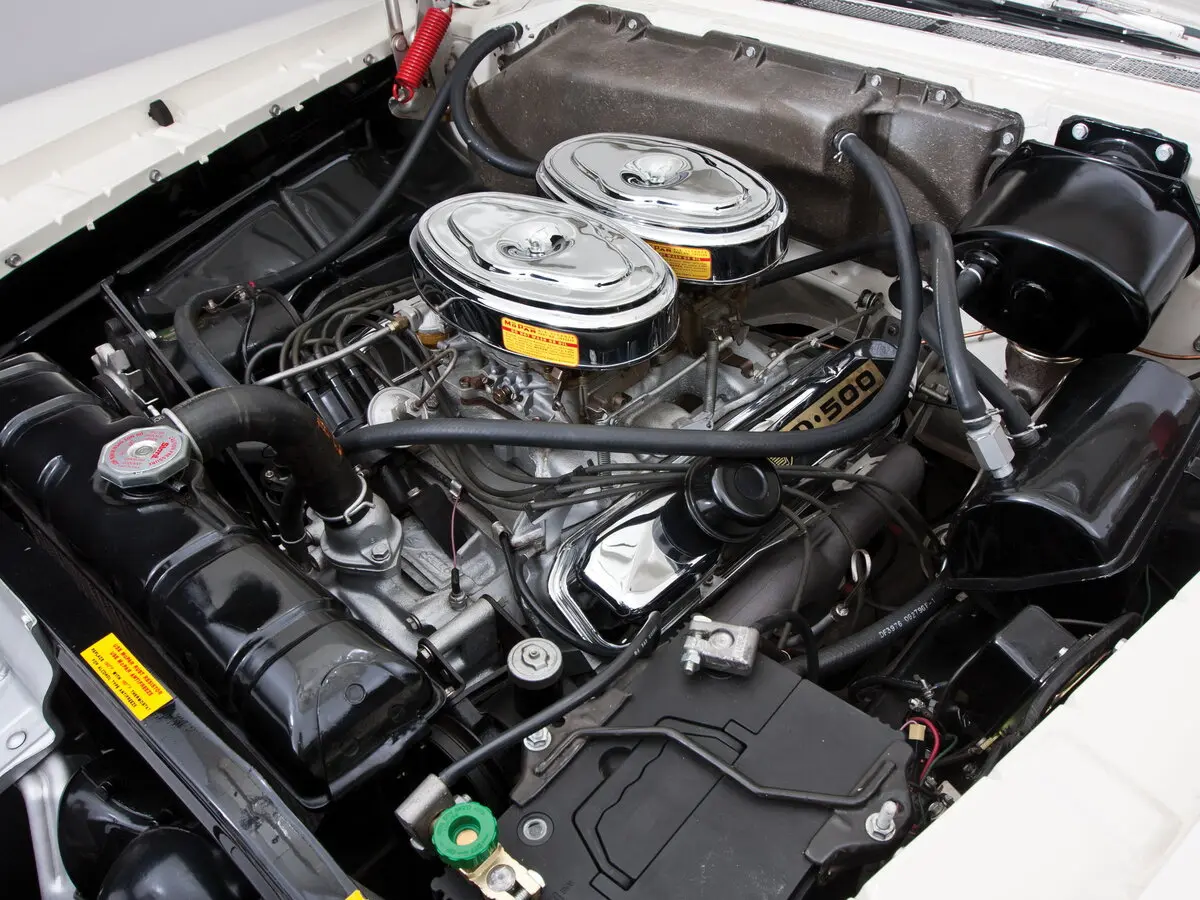 Dodge Custom Royal II Кабриолет — сүрөт 6