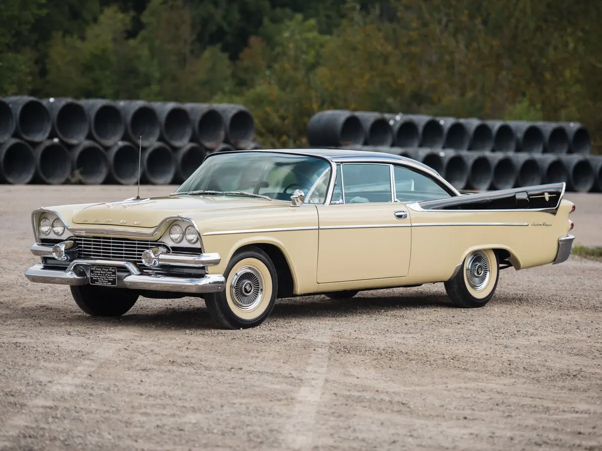 Dodge Custom Royal II Купе