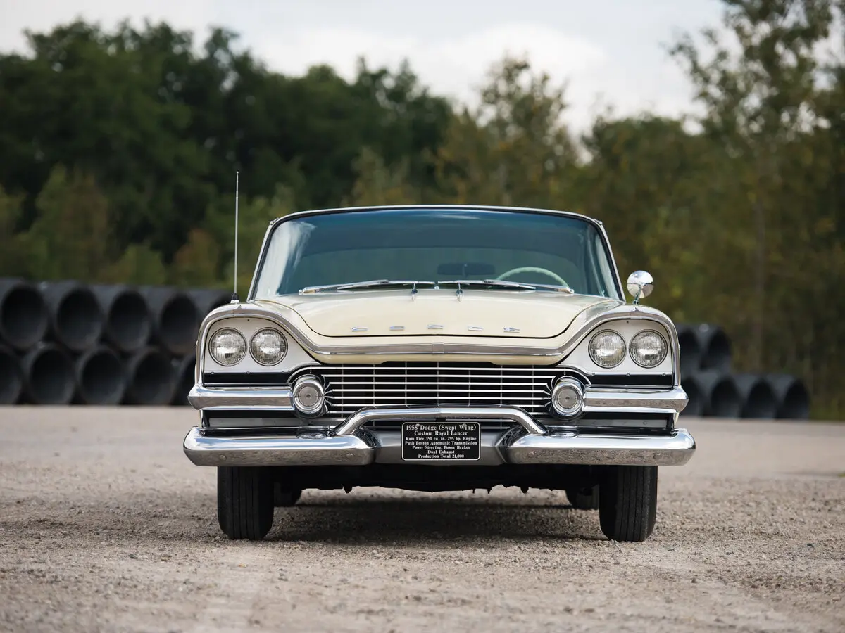 Dodge Custom Royal II Купе — photo 3