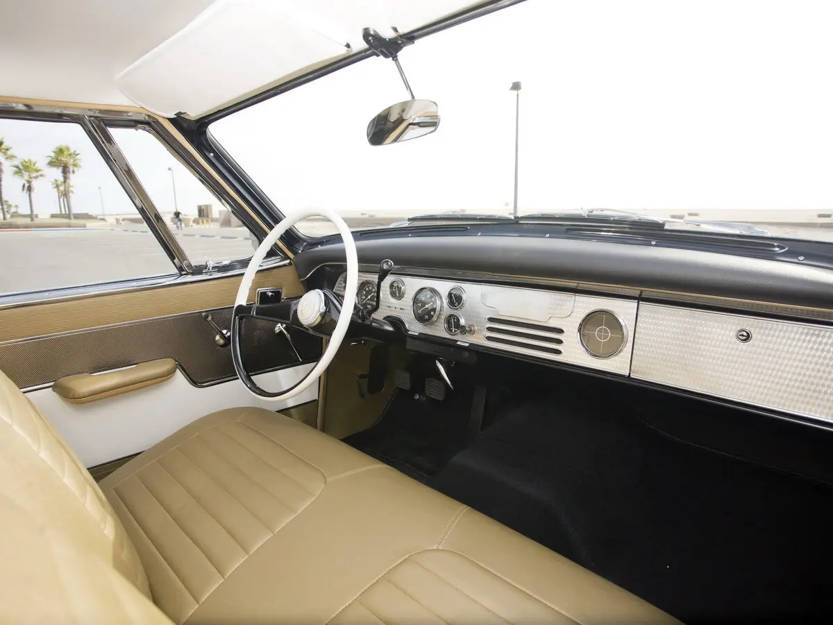 Studebaker Golden Hawk 1956 – 1958 Купе — сүрөт 7