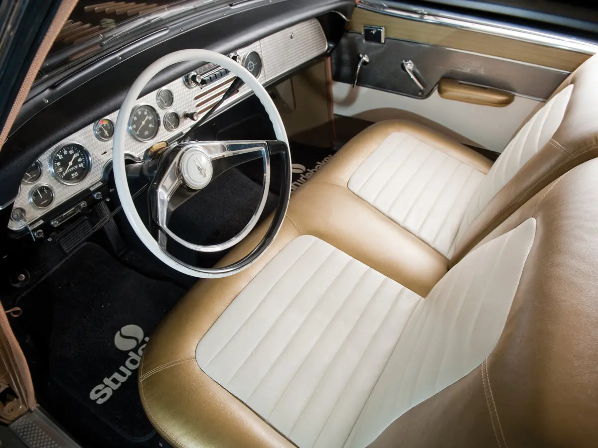 Studebaker Golden Hawk 1956 – 1958 Купе — сүрөт 8