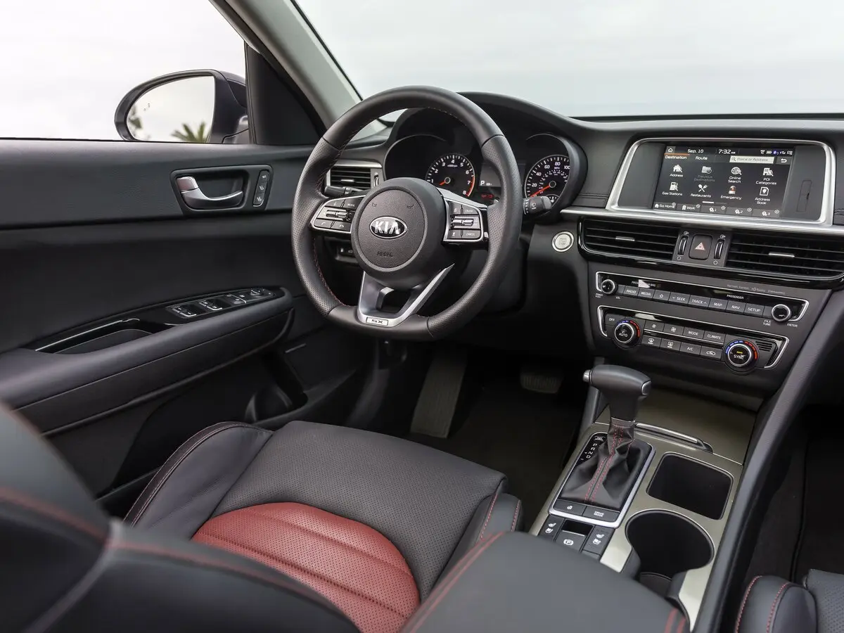 Kia Optima IV Рестайлинг Седан — фото 5