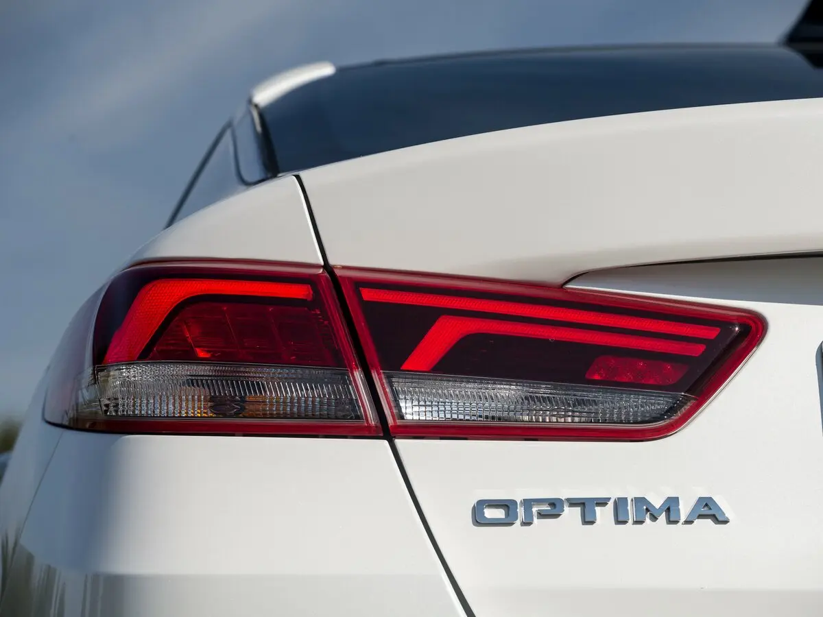 Kia Optima IV Рестайлинг Седан — фото 29