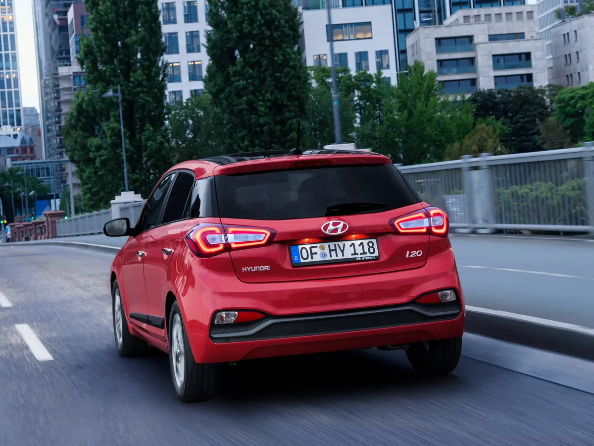 Hyundai i20 II Рестайлинг Хэтчбек 5 дв. — сүрөт 4
