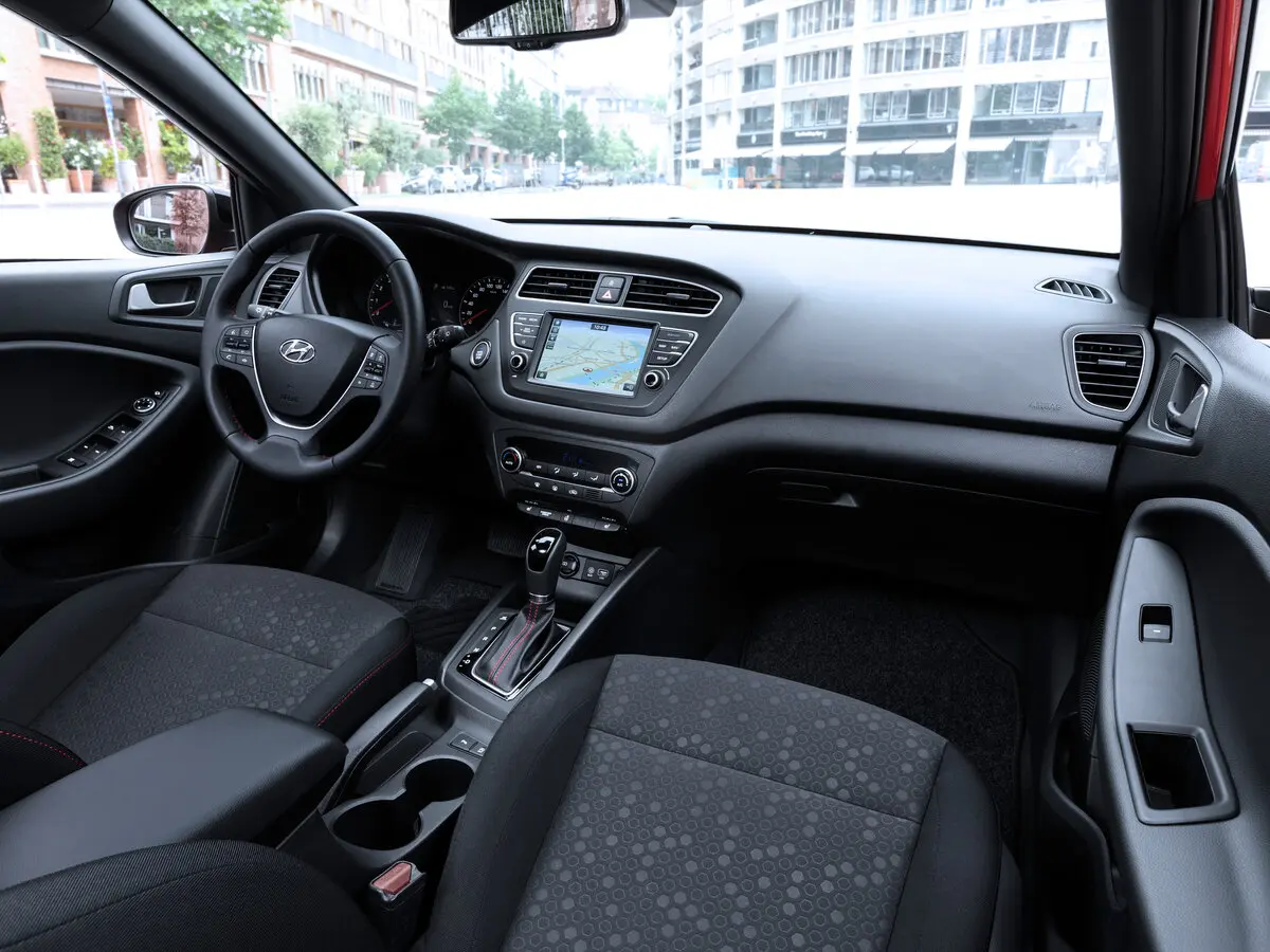 Hyundai i20 II Рестайлинг Хэтчбек 5 дв. — сүрөт 7