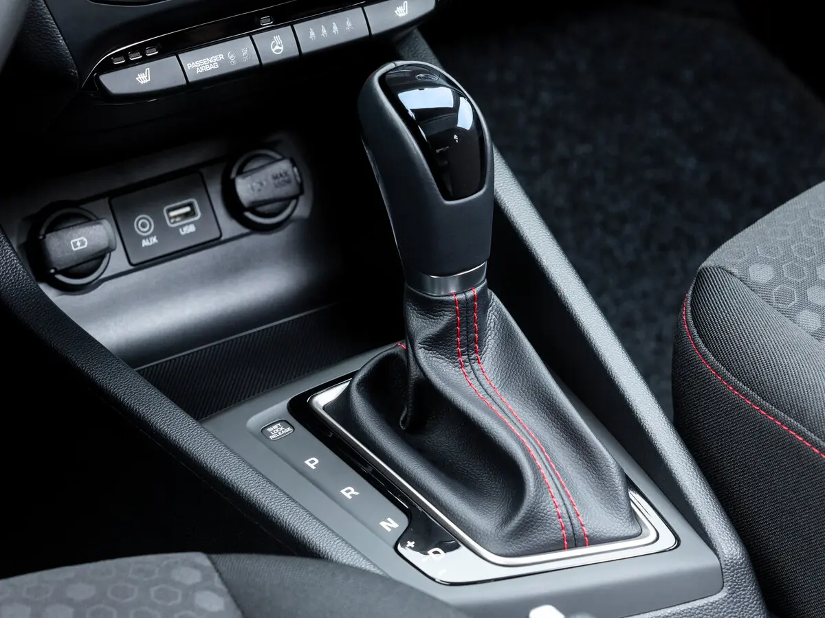Hyundai i20 II Рестайлинг Хэтчбек 5 дв. — сүрөт 9
