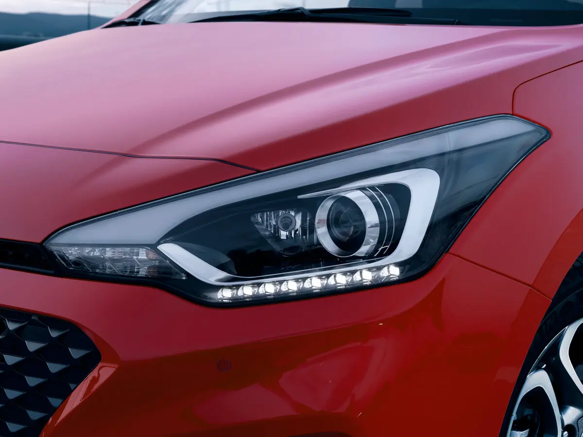 Hyundai i20 II Рестайлинг Хэтчбек 5 дв. — сүрөт 11
