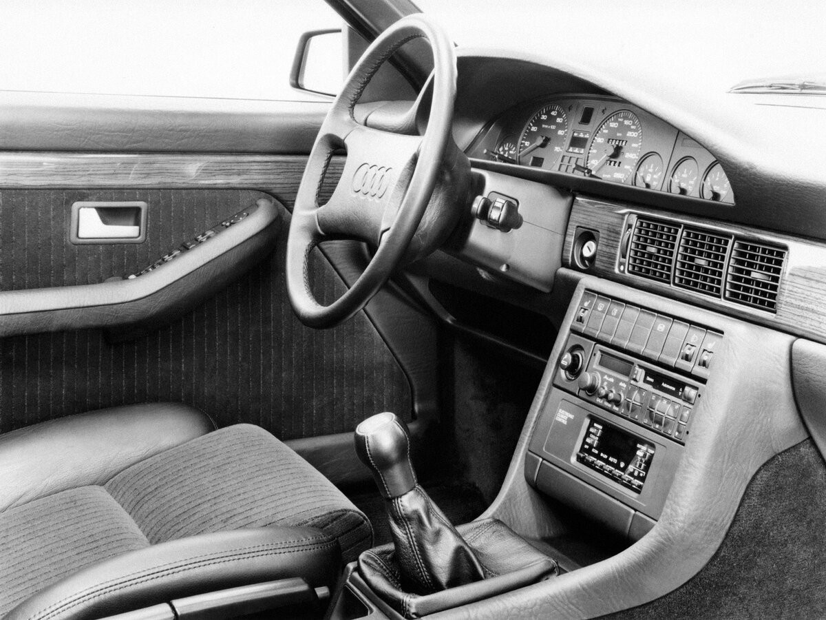 Audi 200 II (C3) Рестайлинг Седан