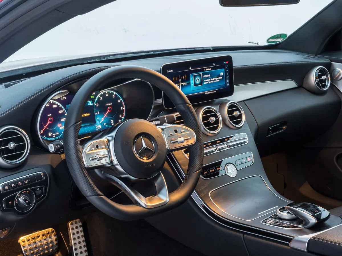 Mercedes-Benz C-Класс IV (W205) Рестайлинг Купе — сүрөт 7