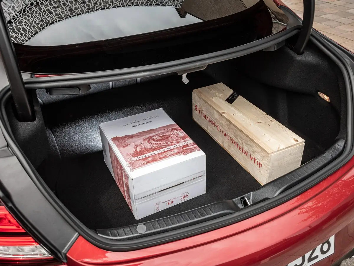 Mercedes-Benz C-Класс IV (W205) Рестайлинг Купе — сүрөт 11