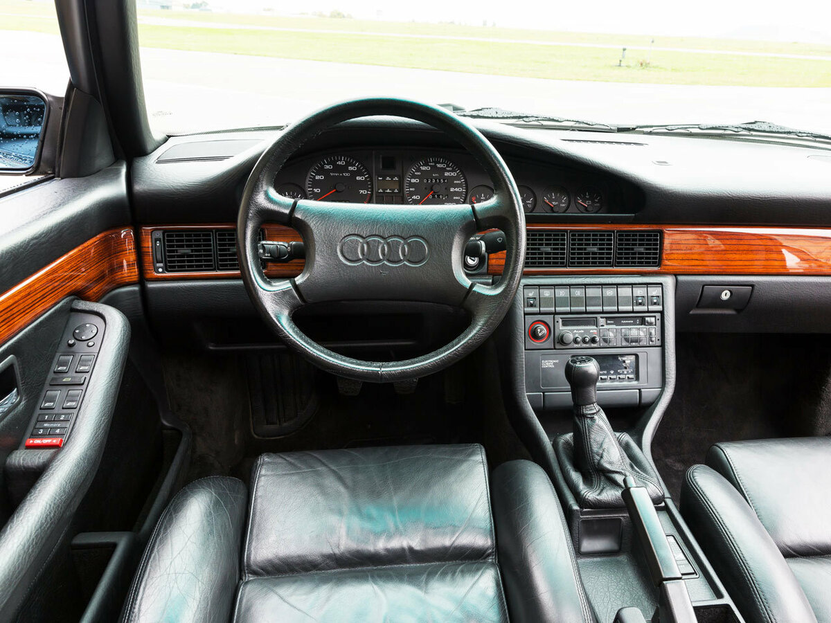 Audi 200 II (C3) Рестайлинг Универсал 5 дв.
