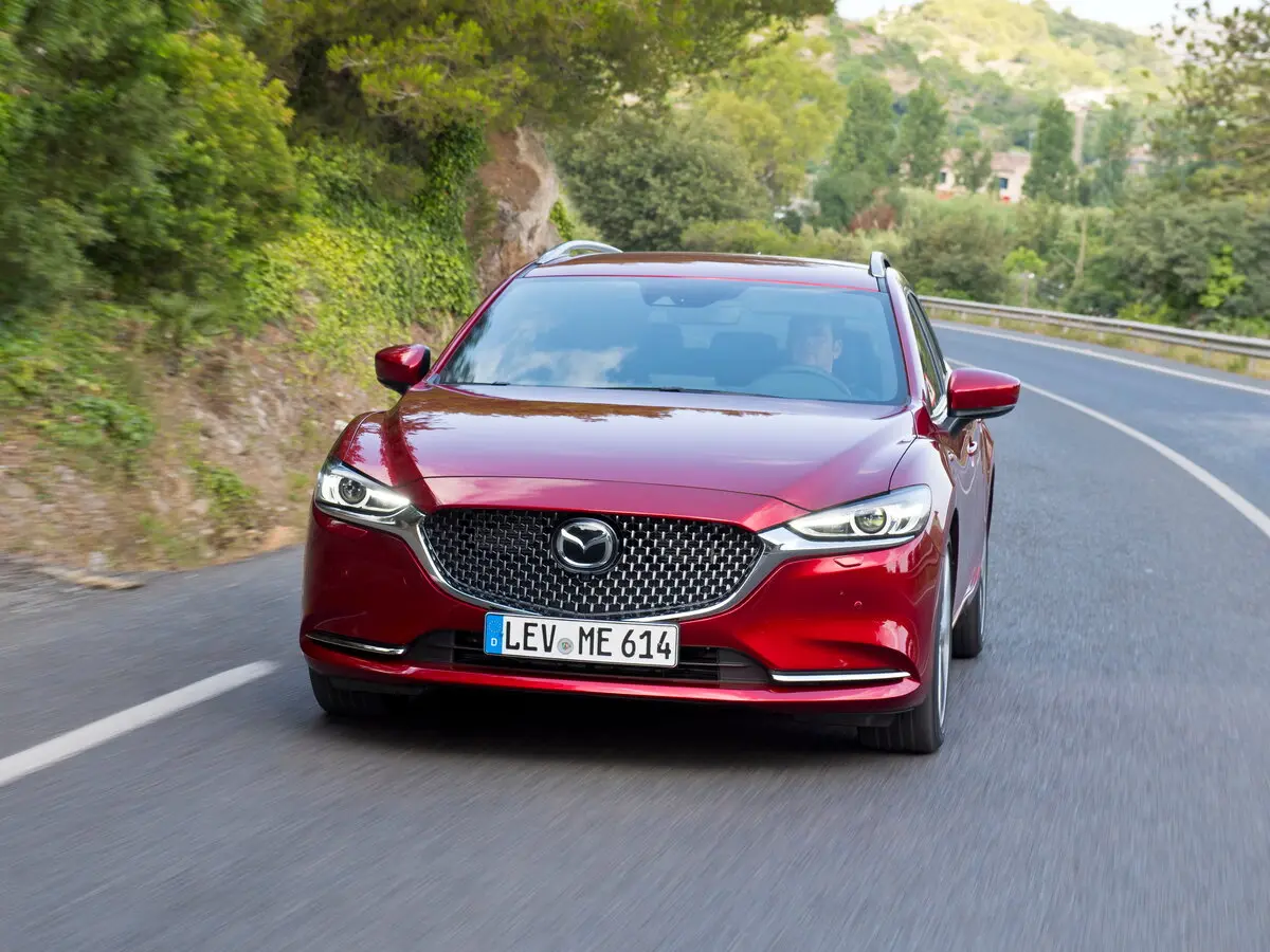 Mazda 6 III (GJ) Рестайлинг 2 Универсал 5 дв. — фото 3