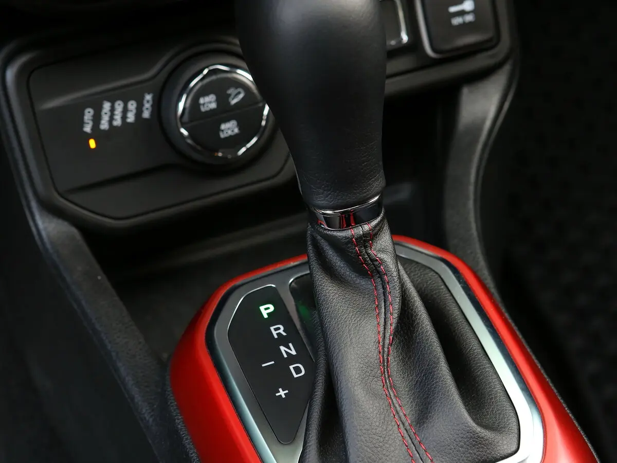 Jeep Renegade I Рестайлинг Внедорожник 5 дв. — сүрөт 9