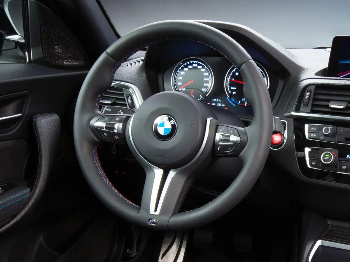 BMW M2 F87 Рестайлинг Купе — photo 10