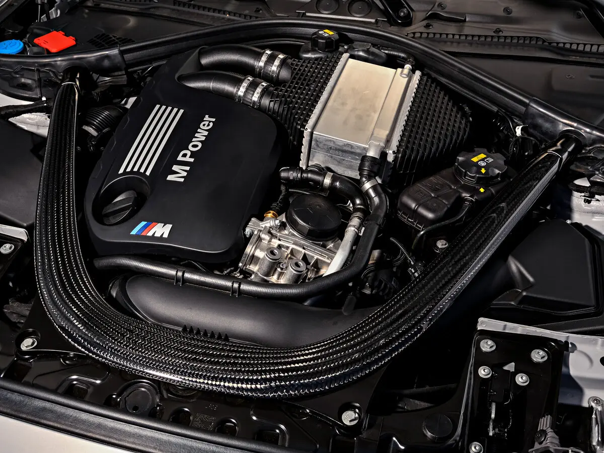 BMW M2 F87 Рестайлинг Купе — photo 16