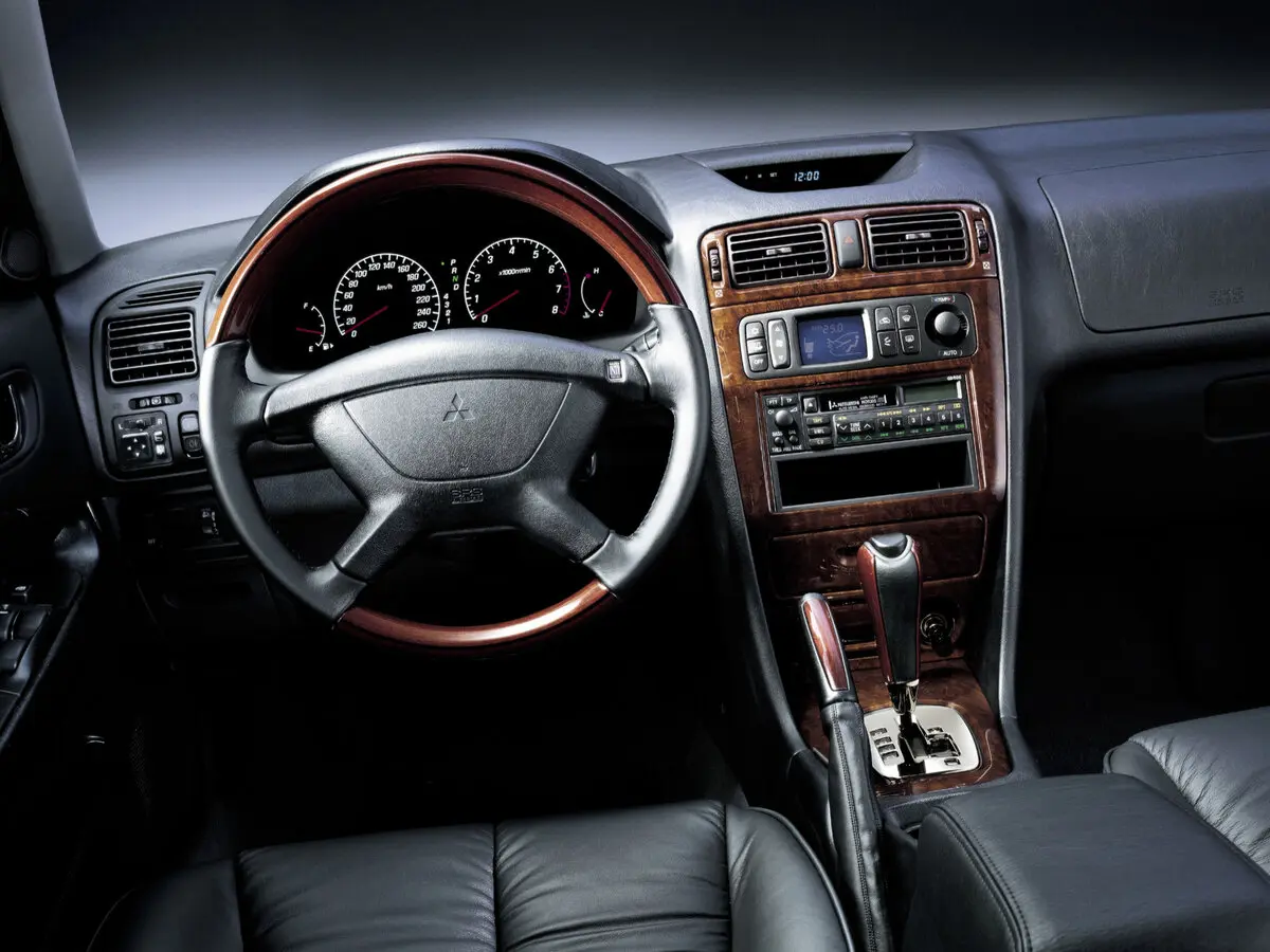 Mitsubishi Galant VIII Рестайлинг Универсал 5 дв. — сүрөт 4