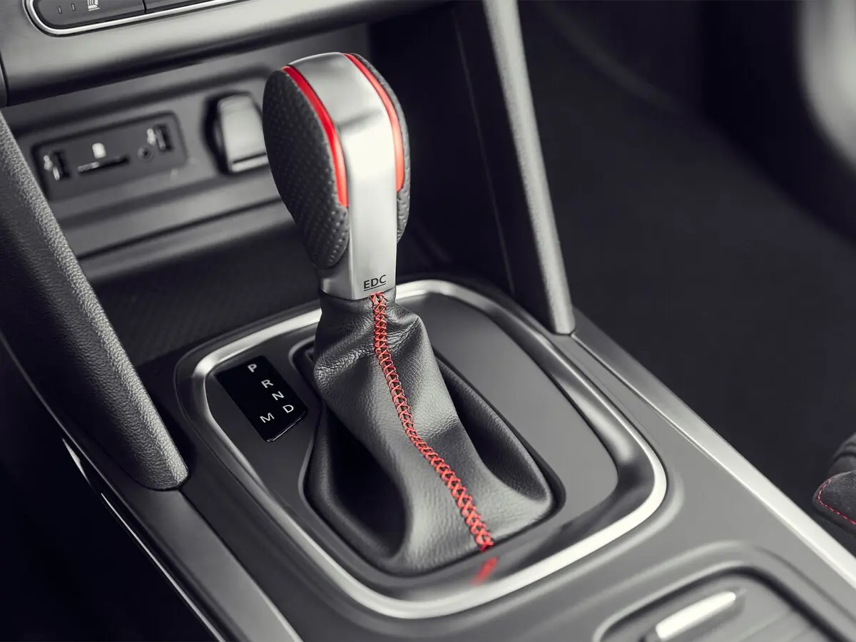 Renault Megane RS IV Хэтчбек 5 дв. — 照片 11