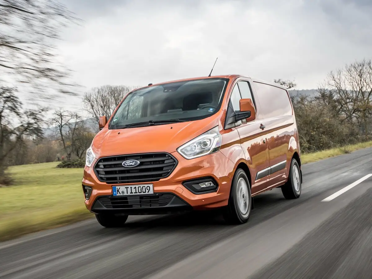 Ford Transit Custom I Рестайлинг Фургон SWB Van
