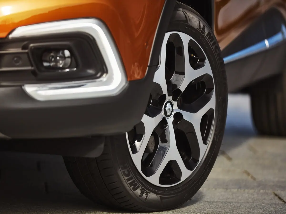Renault Captur I Рестайлинг Внедорожник 5 дв. — сүрөт 15