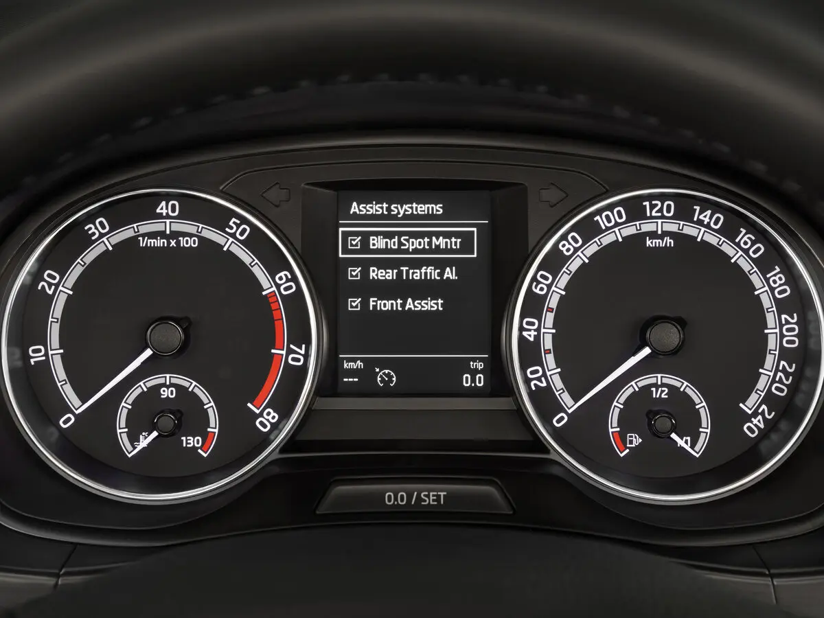 Skoda Fabia III Рестайлинг Хэтчбек 5 дв. — фото 8