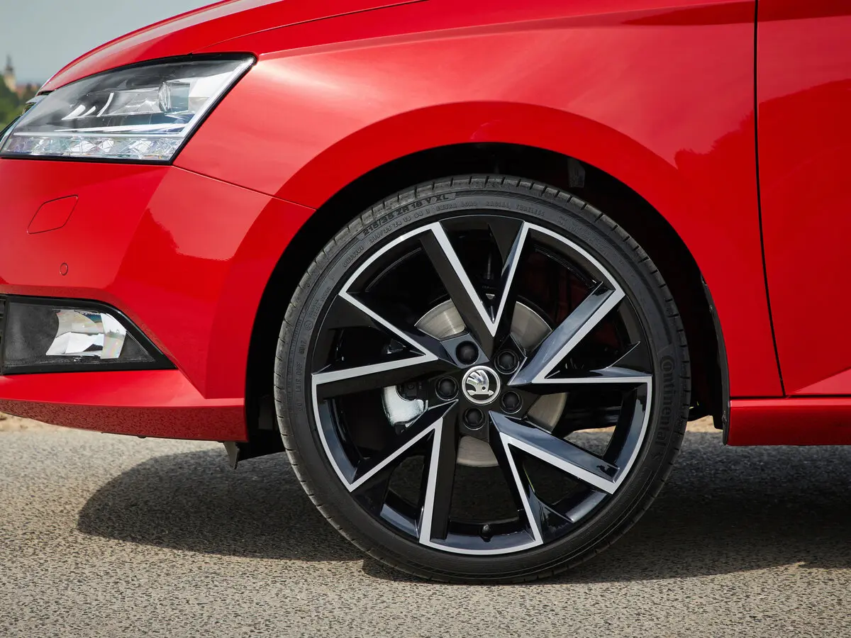 Skoda Fabia III Рестайлинг Хэтчбек 5 дв. — фото 16
