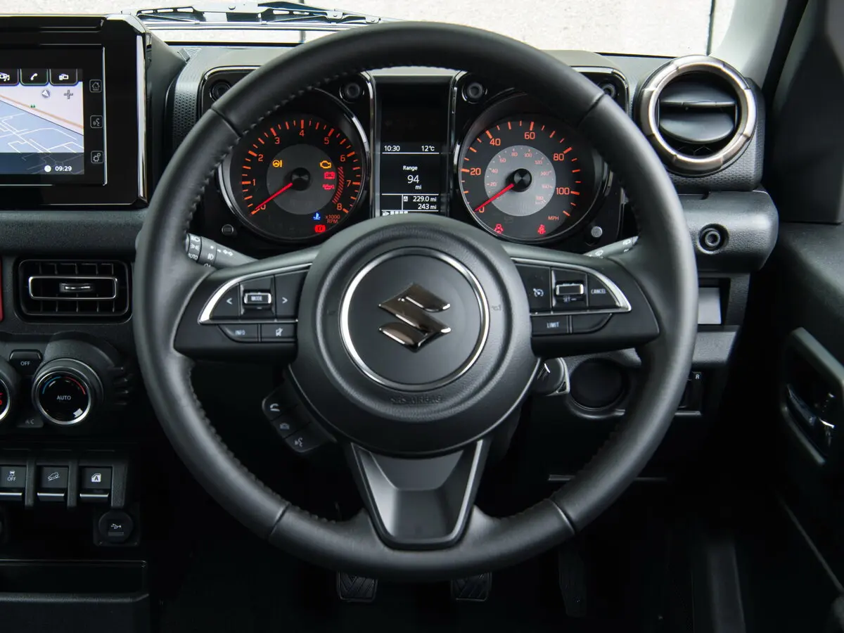 Suzuki Jimny IV Внедорожник 3 дв. — фото 10