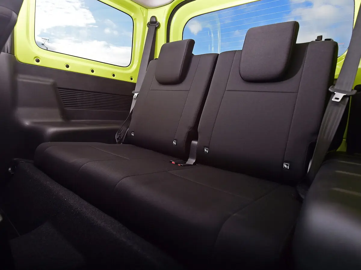 Suzuki Jimny IV Внедорожник 3 дв. — фото 11