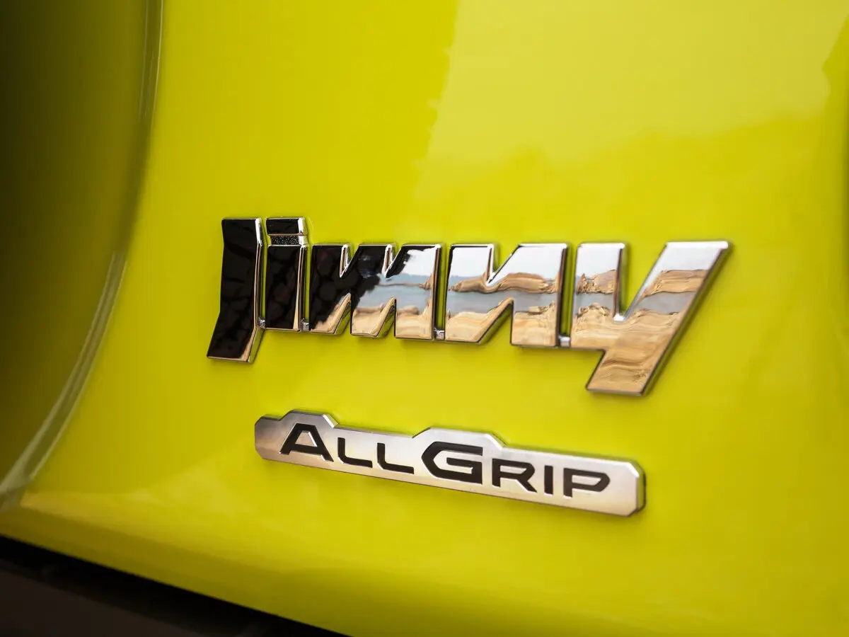 Suzuki Jimny IV Внедорожник 3 дв. — фото 17