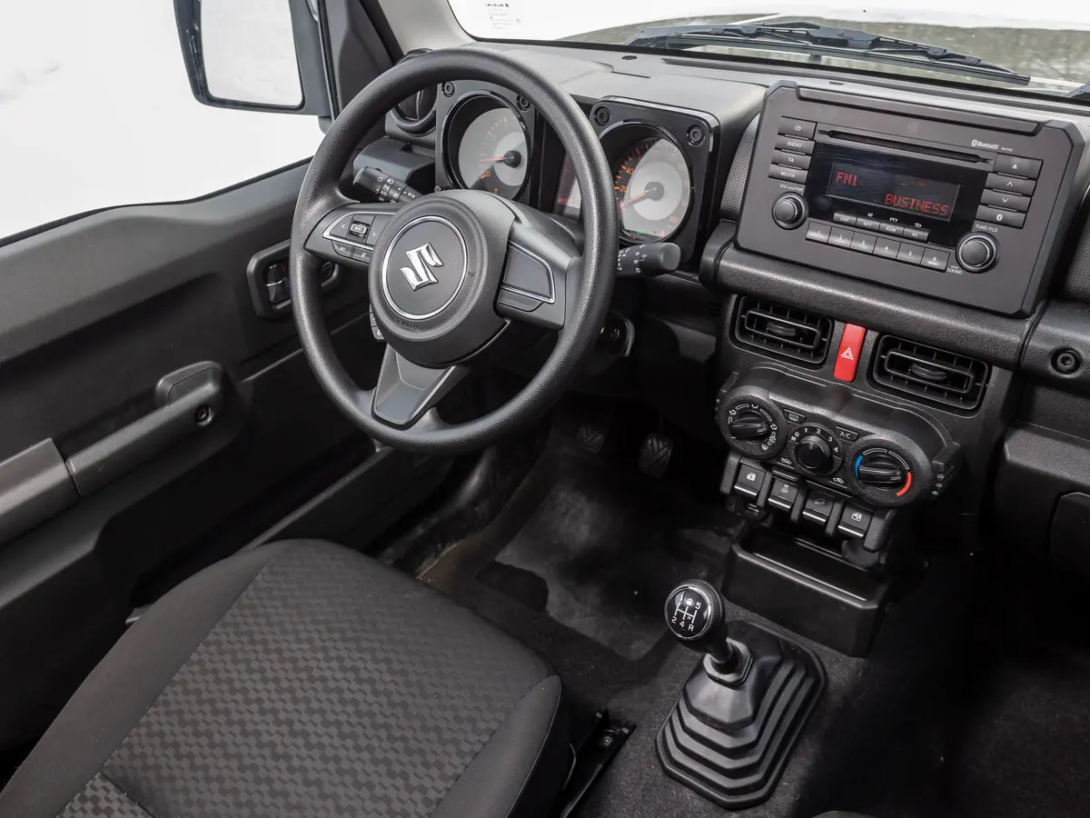 Suzuki Jimny IV Внедорожник 3 дв. — фото 25