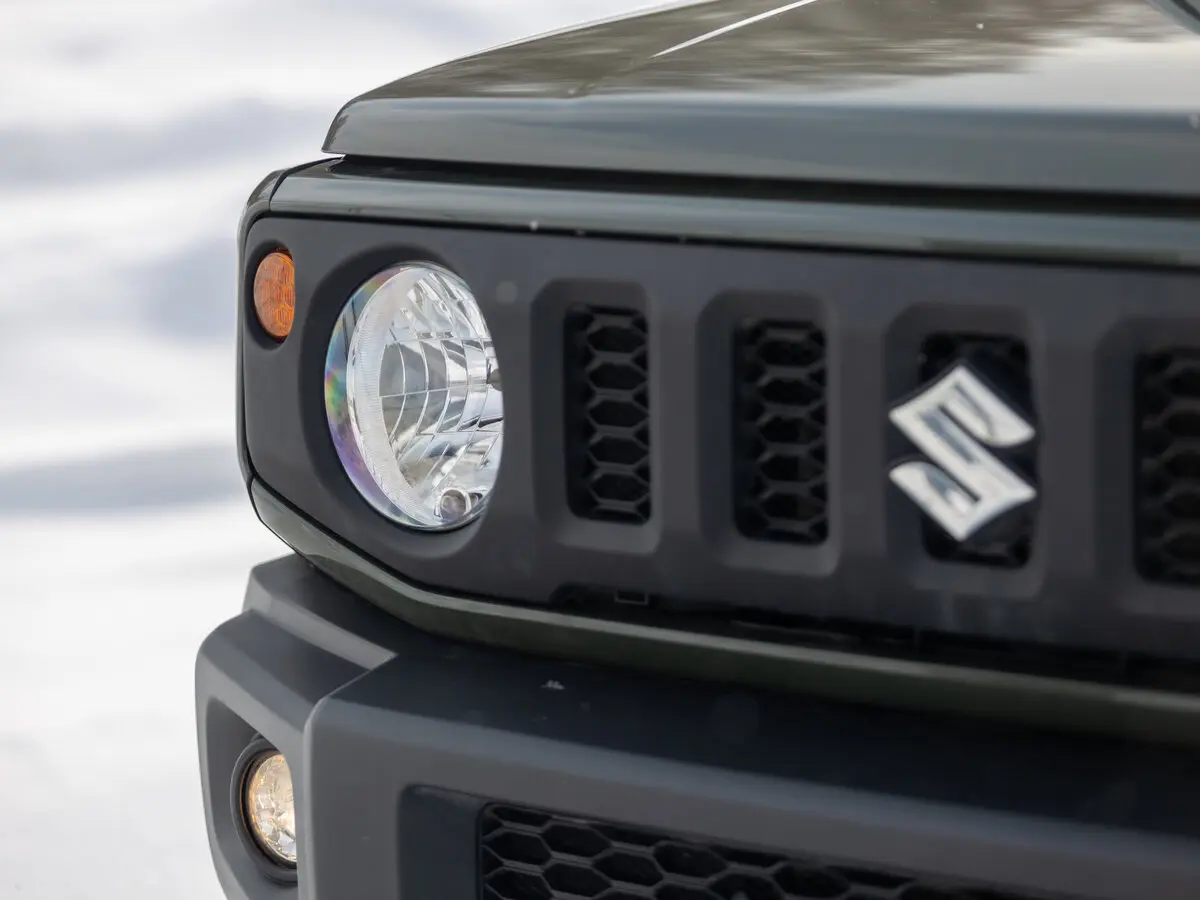 Suzuki Jimny IV Внедорожник 3 дв. — фото 32